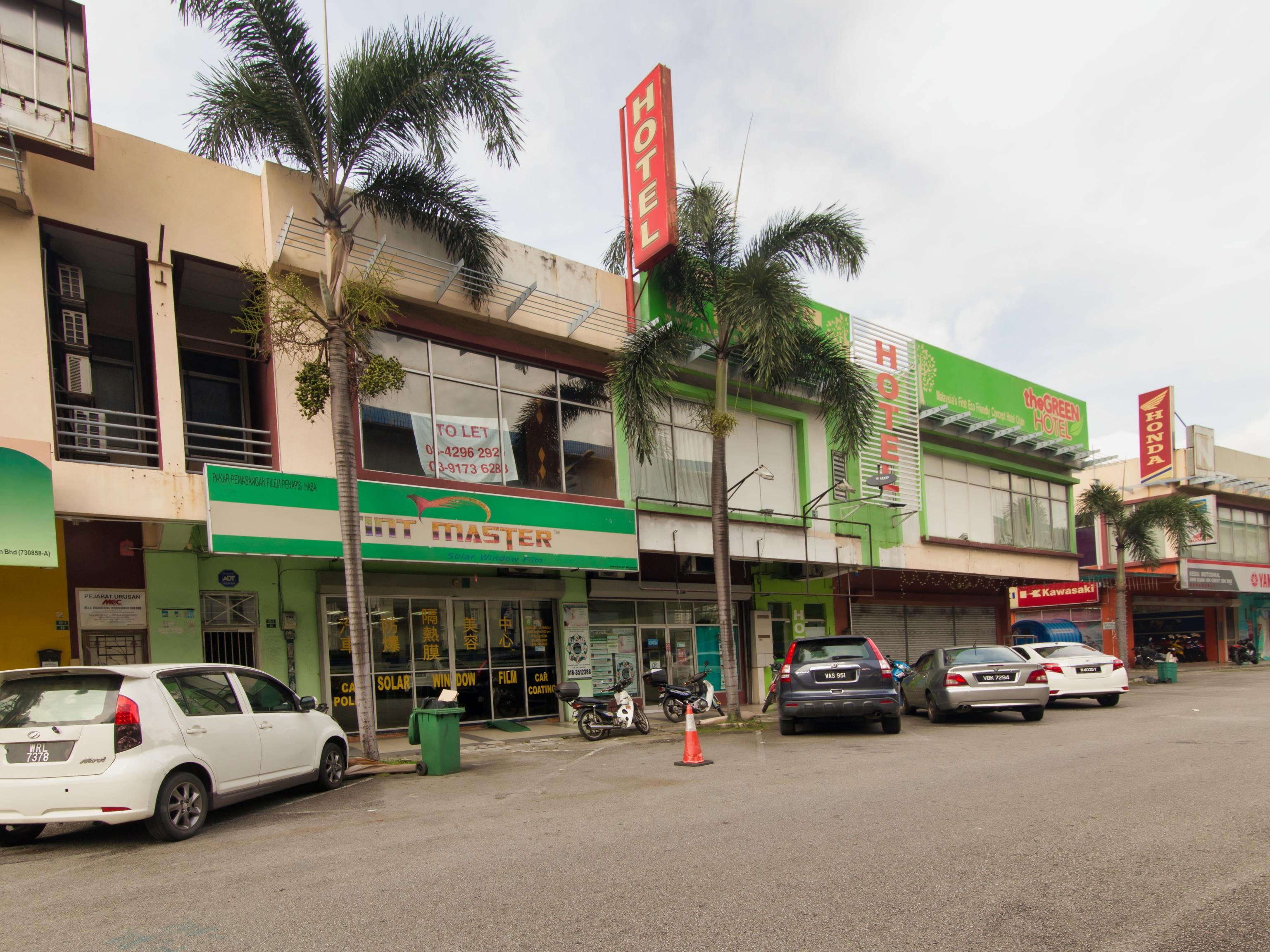 Oyo 479 The Green Hotel Ampang  Exterior photo