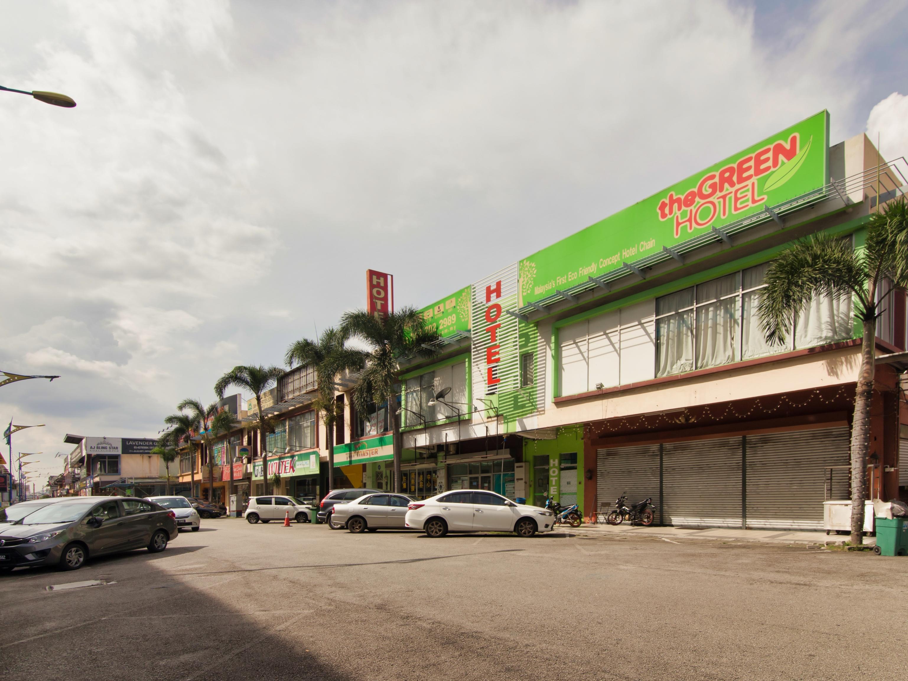 Oyo 479 The Green Hotel Ampang  Exterior photo